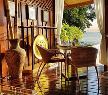 Beyond The Blue Horizon Villa Resort