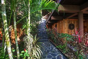 Beyond The Blue Horizon Villa Resort