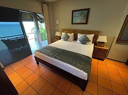 Beyond The Blue Horizon Villa Resort