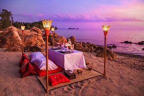 Beyond The Blue Horizon Villa Resort