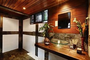 Beyond The Blue Horizon Villa Resort