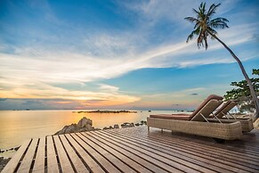 Beyond The Blue Horizon Villa Resort