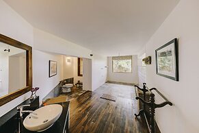 Aditya Boutique Hotel