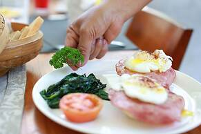 Ziva a Boutique Villa