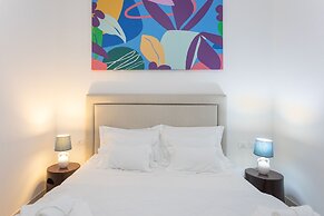 19 Summer Suites