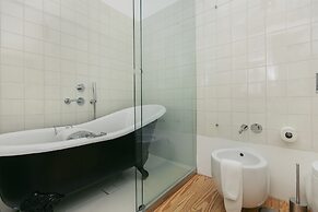 Rosa Et Al Townhouse