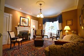 The Briarwood B&B