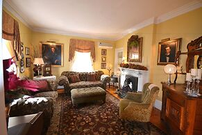 The Briarwood B&B