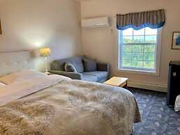 Castle Rock Country Inn