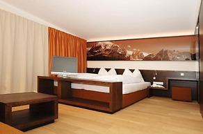 Hotel Dolomitenblick
