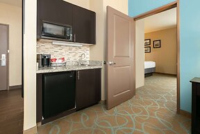La Quinta Inn & Suites by Wyndham Clinton Historic Route 66