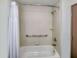 La Quinta Inn & Suites by Wyndham Clinton Historic Route 66