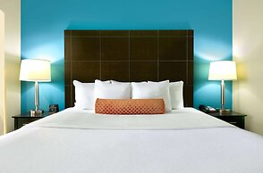 La Quinta Inn & Suites by Wyndham Clinton Historic Route 66