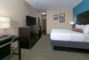 La Quinta Inn & Suites by Wyndham Clinton Historic Route 66