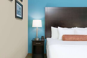 La Quinta Inn & Suites by Wyndham Clinton Historic Route 66