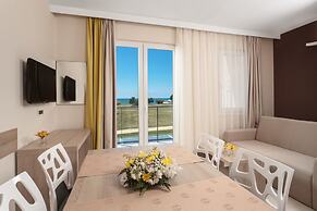 Apartments Katoro Plava Laguna