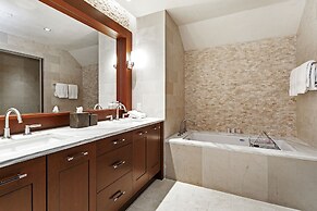 Elevation Resort Residences at Solaris