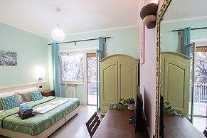 B&B Colorful Suite Yard