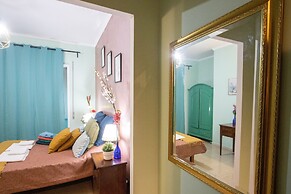 B&B Colorful Suite Yard