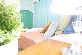 B&B Colorful Suite Yard