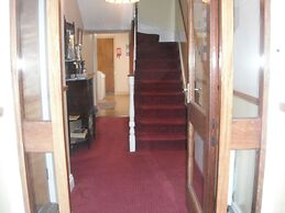 Clon Ross Guesthouse