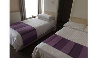 Clon Ross Guesthouse