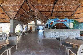 Costa Alegre Hotel & Suites