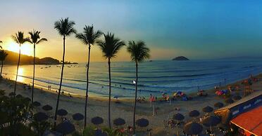 Costa Alegre Hotel & Suites