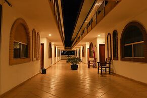 Costa Alegre Hotel & Suites