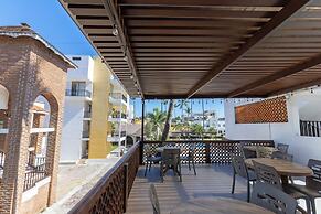 Costa Alegre Hotel & Suites