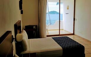 Costa Alegre Hotel & Suites