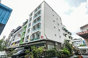 The Fifth Residence Hotel