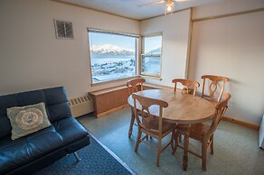 Glacier View Condo Suites