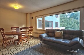 Glacier View Condo Suites