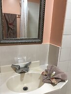 Tropical Paradise Hotel