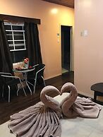 Tropical Paradise Hotel