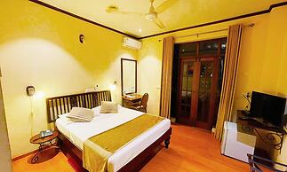Colombo City Hotel