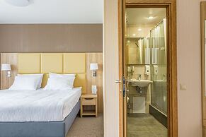 Amaks Omsk Hotel