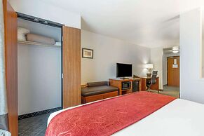 Comfort Suites Redding - Shasta Lake