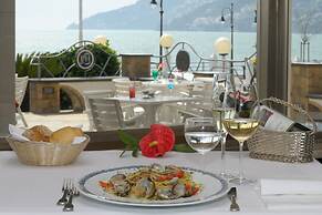 Pietra di Luna Hotel