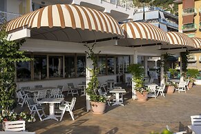 Pietra di Luna Hotel