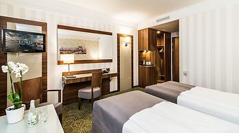 Hotel Lord Warsaw Airport