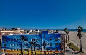 Venice Suites