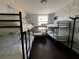 Amigo Hotel - Hostel