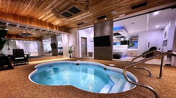 Sybaris Pool Suites Indianapolis