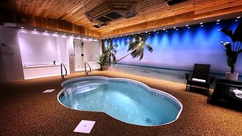 Sybaris Pool Suites Indianapolis