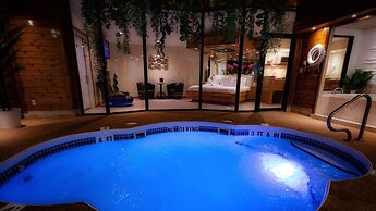 Sybaris Pool Suites Indianapolis