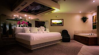 Sybaris Pool Suites Indianapolis