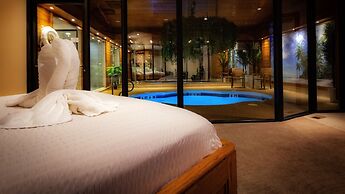 Sybaris Pool Suites Indianapolis