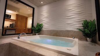 Sybaris Pool Suites Indianapolis